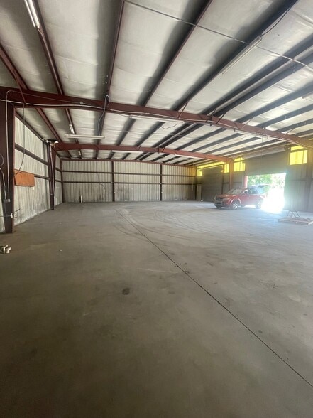 More Photos Of 4403 Holden Rd, Lakeland Warehouse For Lease
