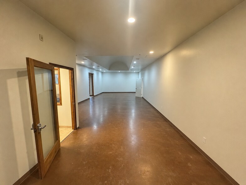 More Photos Of 6500 N Lamar Blvd, Austin Freestanding For Lease