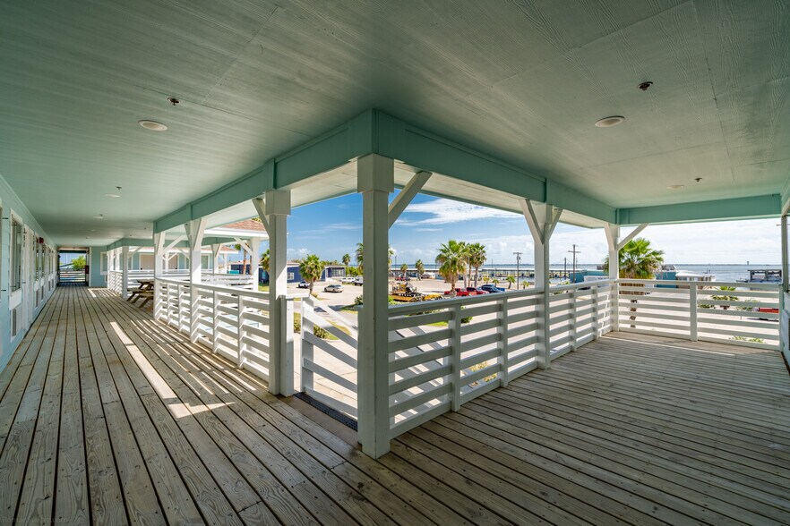 More Photos Of 4226 Laguna Shores Rd, Corpus Christi Hotel For Sale