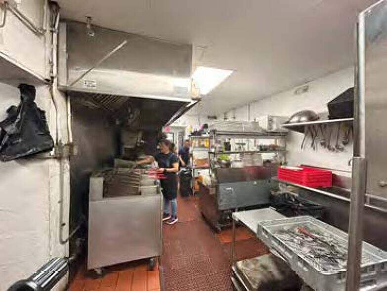 More Photos Of 742-746 Middle Country Rd, Selden Freestanding For Sale