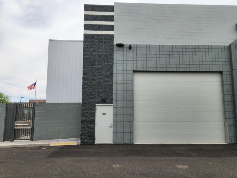 More Photos Of 31606 N Cave Creek Rd, Cave Creek Self Storage For Sale