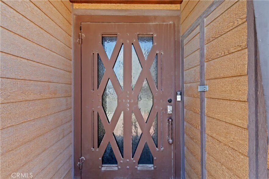 More Photos Of 1 Anderson St, Seal Beach Specialty For Sale