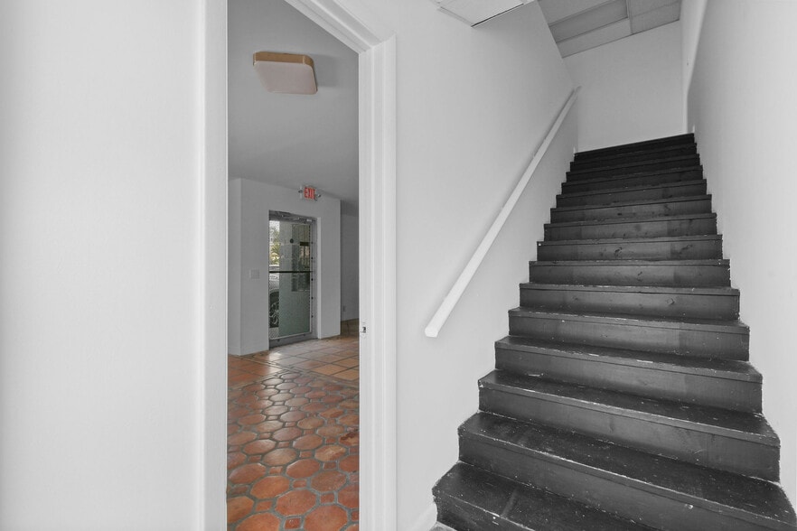 More Photos Of 1200 Clare Ave, West Palm Beach Service For Sale