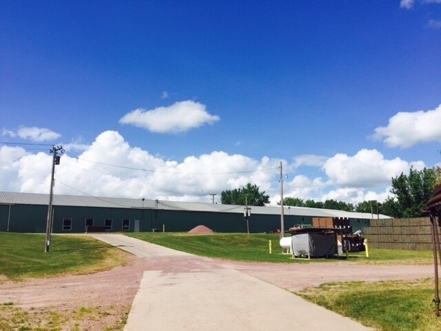 More Photos Of 801 E Rock St, Springfield Manufacturing For Sale