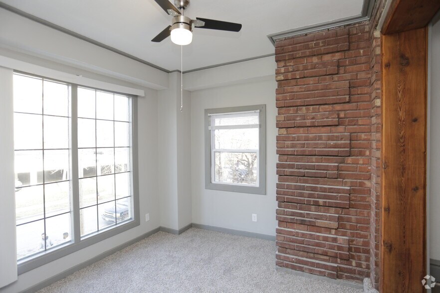 More Photos Of 3227 Central St, Kansas City Apartments For Sale