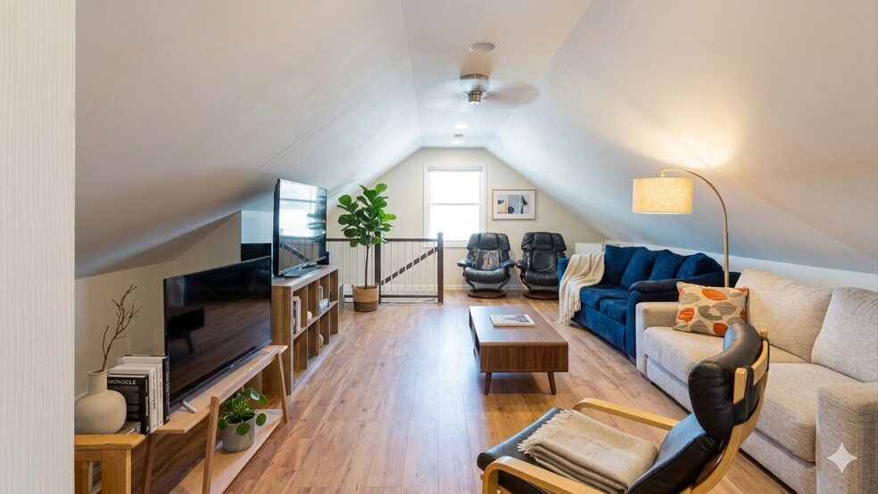 More Photos Of 120-126 N Franklin St, Madison Apartments For Sale