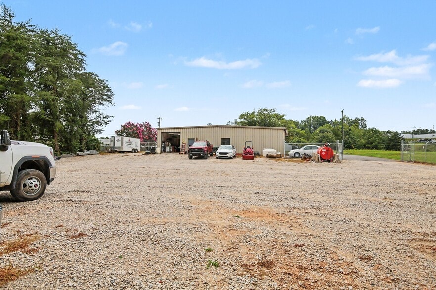 More Photos Of 455 Forum Pky, Rural Hall Industrial For Sale