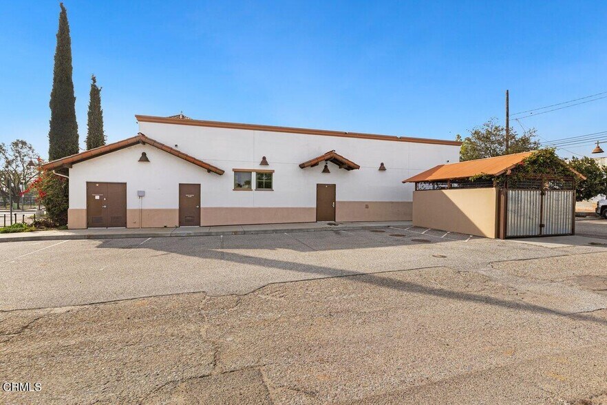More Photos Of 125 S 10th St, Santa Paula Restaurant For Lease