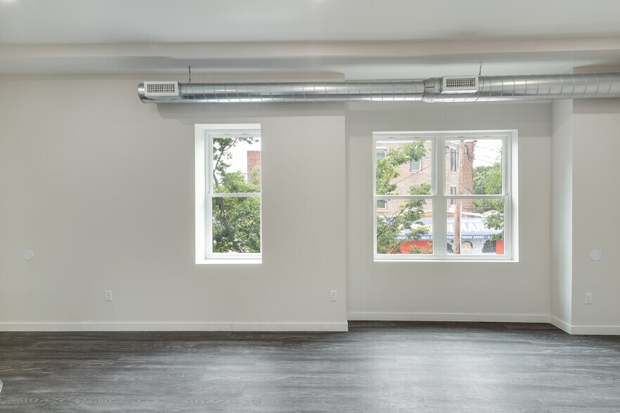 More Photos Of 500 S 52nd St, Philadelphia Storefront Retail Residential For Sale