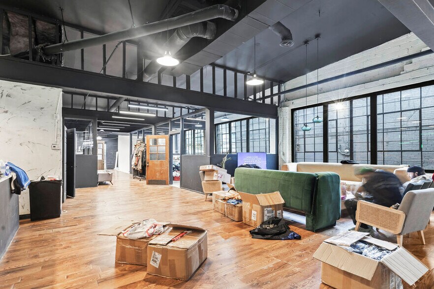 More Photos Of , Columbus Unknown For Sale