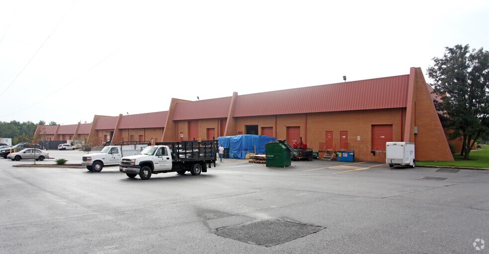 More Photos Of 611 Hammonds Ferry Rd, Linthicum Unknown For Lease