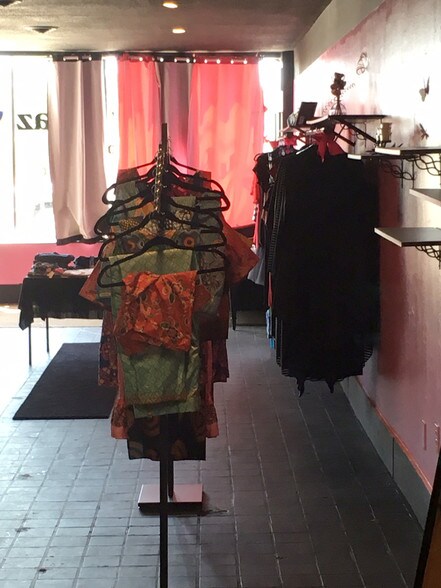 More Photos Of 369 Bank St, New London Storefront Retail Residential For Sale