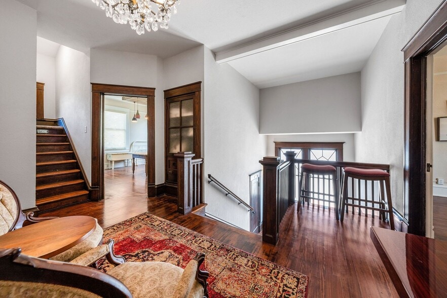 More Photos Of 312 N Central Ave, Cameron Restaurant For Sale