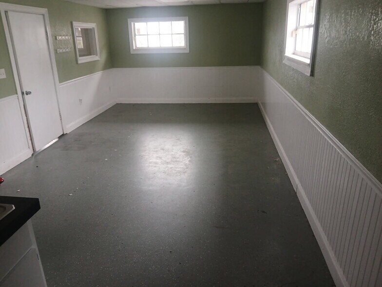 More Photos Of 38799 US Highway 19 N, Tarpon Springs Storefront Retail Office For Sale