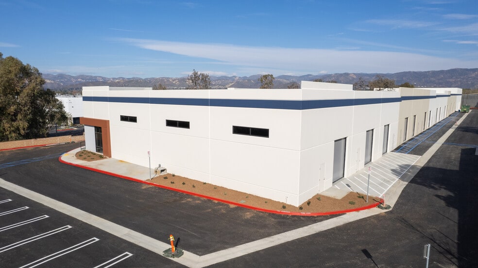 More Photos Of 4180 Guardian St, Simi Valley Warehouse For Lease