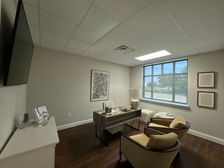 More Photos Of 1402 S Custer Rd, McKinney Office For Lease