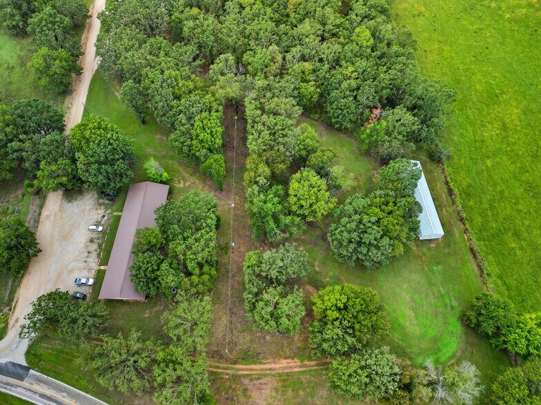 More Photos Of 23195 Shannon Ln, Summersville Apartments For Sale