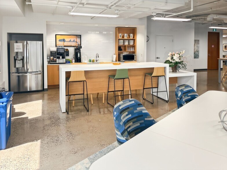 More Photos Of 1701 Hollis St, Halifax Coworking Space