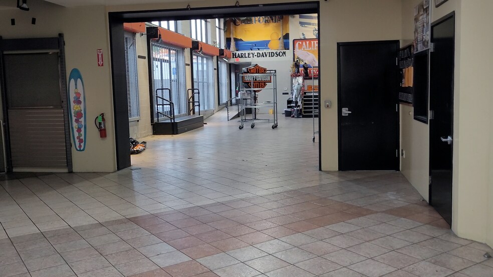 More Photos Of 1517 Pacific Coast Hwy, Harbor City Auto Dealership For Sale