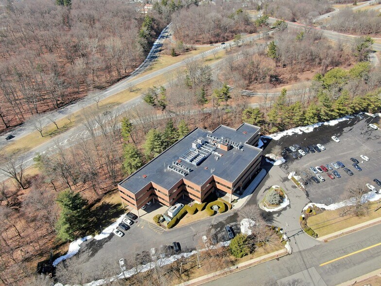 More Photos Of 100 Dutch Hill Rd, Orangeburg Medical For Lease