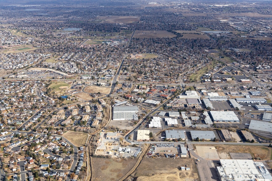 More Photos Of 660 Compton St, Broomfield Manufacturing For Sale