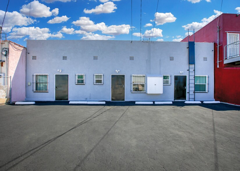 More Photos Of 2863-2867 S Robertson Blvd, Los Angeles Storefront For Lease