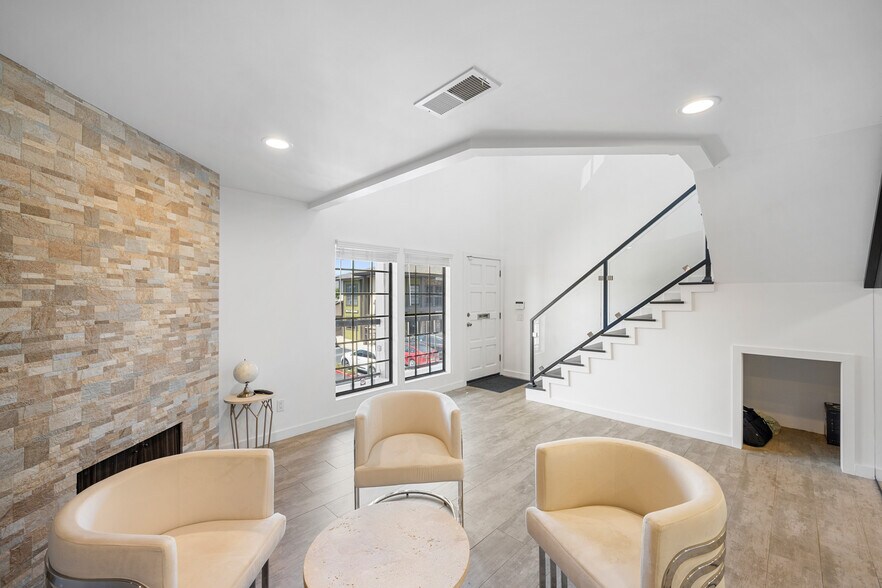 More Photos Of 207 W Alameda Ave, Burbank Office For Sale