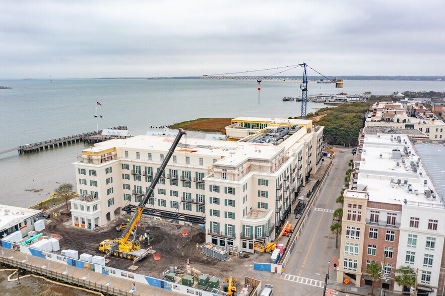 More Photos Of 176 Concord St, Charleston Hospitality For Sale