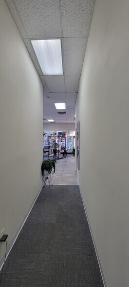 More Photos Of 640 Grand Ave, San Marcos Freestanding For Lease