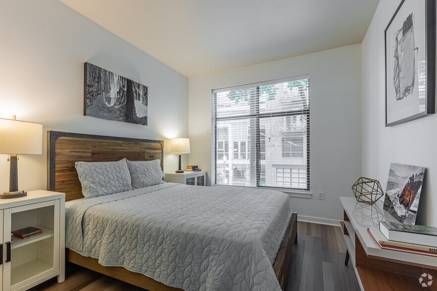 More Photos Of 1102 NW Lovejoy St, Portland Apartments For Lease