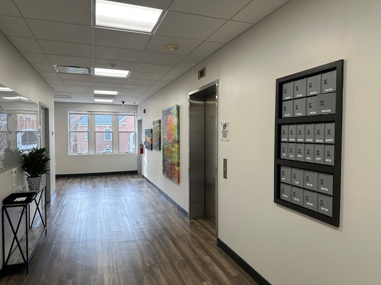 More Photos Of 4301 50th St NW, Washington Office For Lease