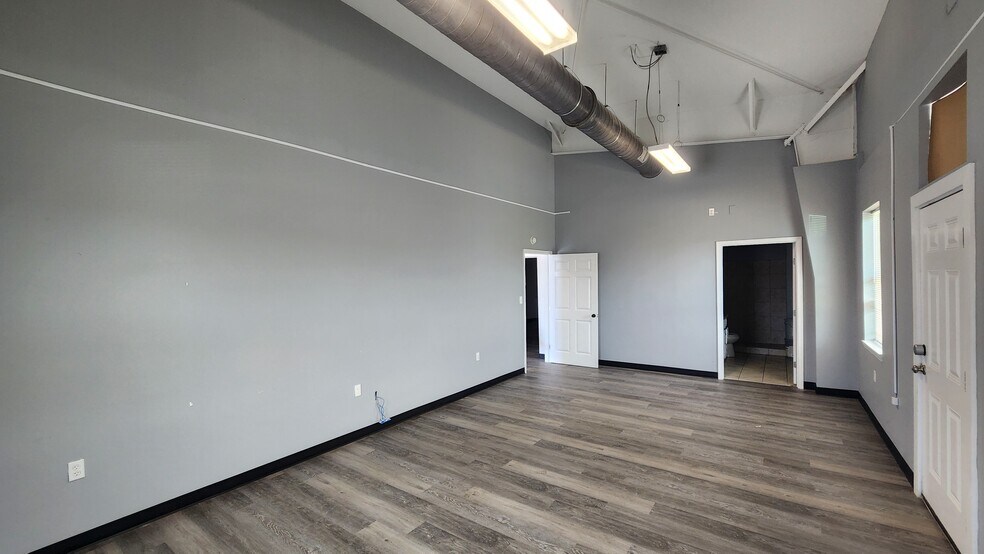 More Photos Of 720 Good Hope St, Norco Industrial For Sale