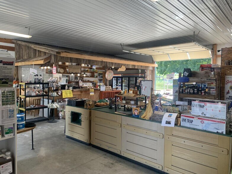 More Photos Of 9695 Elizabethtown Rd, Big Clifty General Retail For Sale