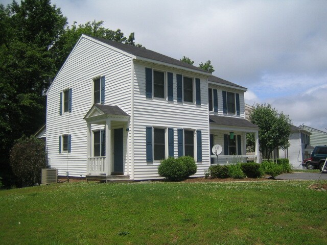 More Photos Of 1-22 Fox Hill Dr, Kilmarnock Apartments For Sale