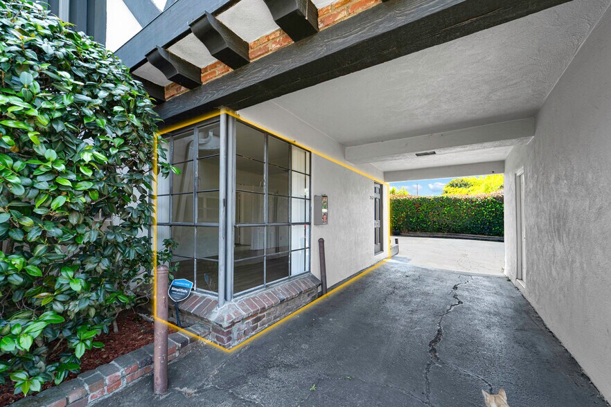 More Photos Of 2556-2664 1/2 W 5th St, Los Angeles Apartments For Sale