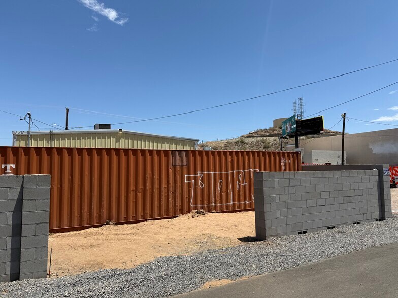 More Photos Of 8111 E Apache Trl, Mesa Freestanding For Sale