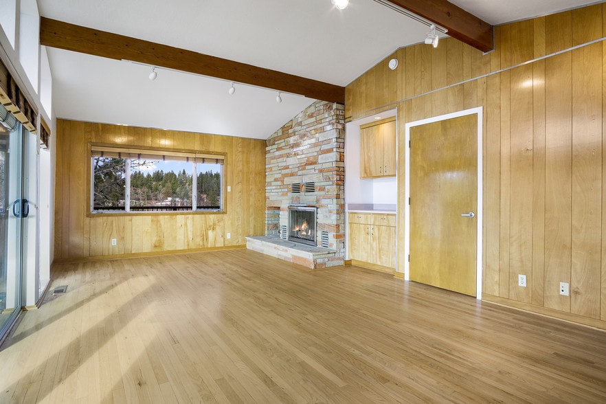 More Photos Of 111 Margaret Ln, Grass Valley Office For Sale