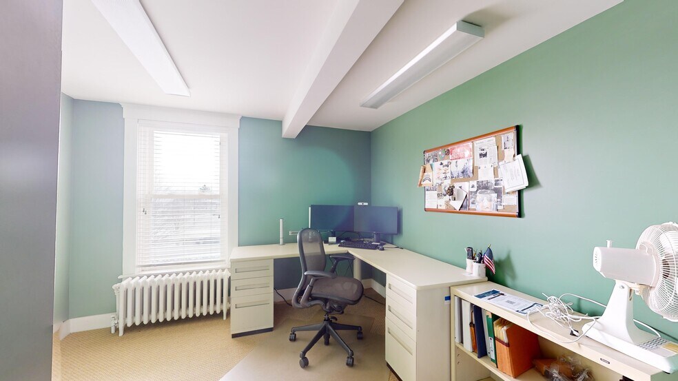 More Photos Of 460 E Main Rd, Middletown Medical For Sale