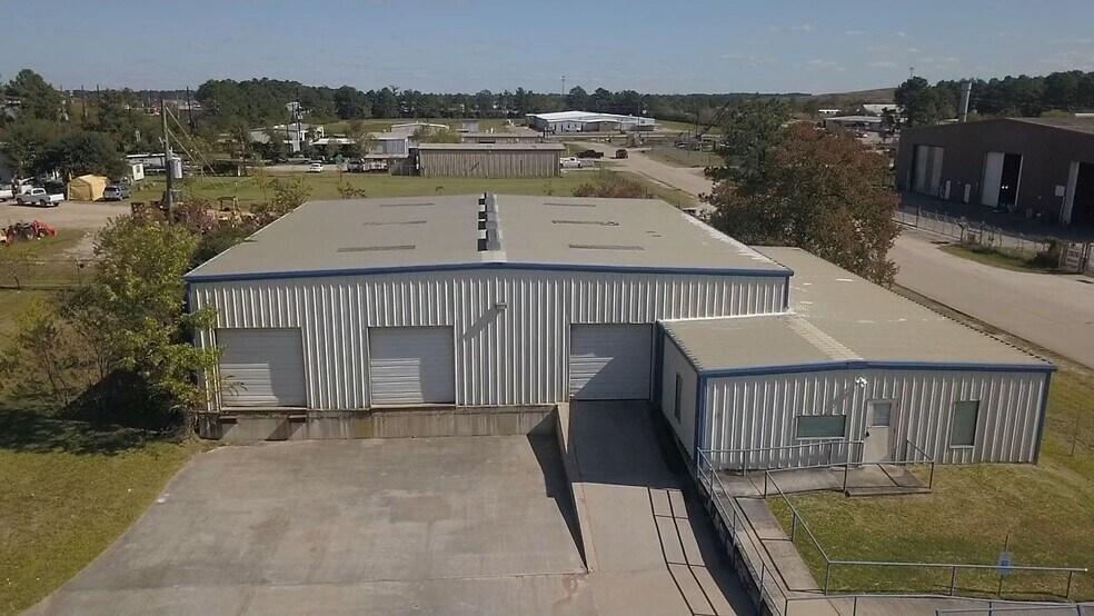 Primary Photo Of 2624 Wilson Rd, Humble Warehouse For Lease