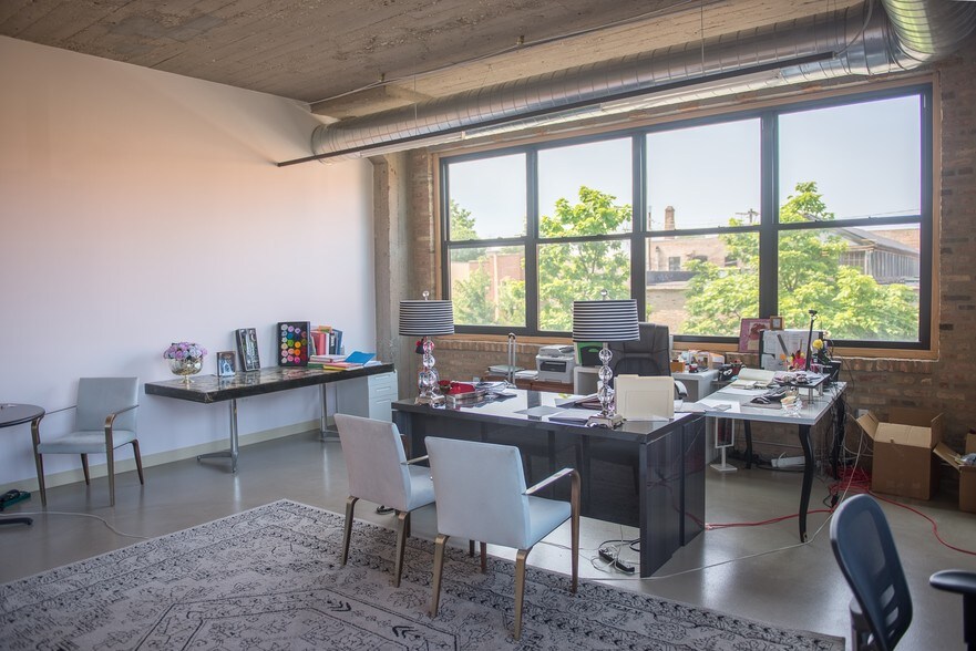 More Photos Of 2501 W Washington Blvd, Chicago Loft Creative Space For Lease