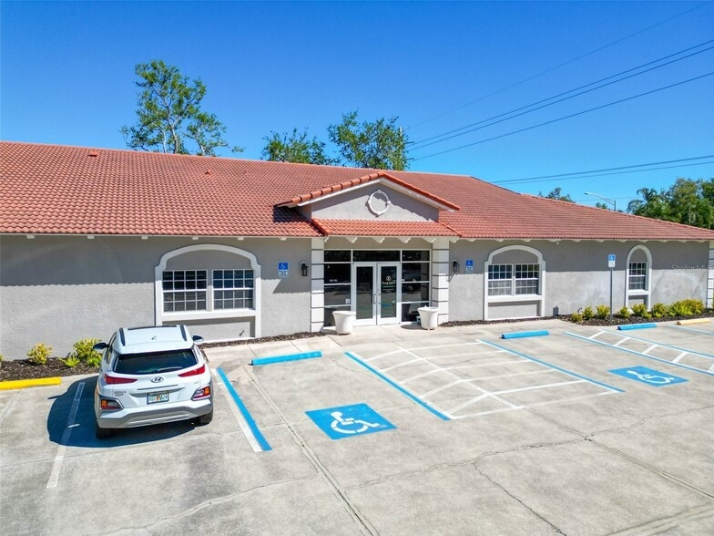 Primary Photo Of 7100 S Beneva Rd, Sarasota Office For Lease