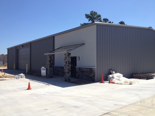 Primary Photo Of 104 Dowden Pl, Longview Warehouse For Lease