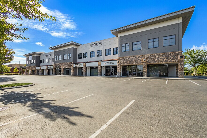 Primary Photo Of 3715 E Overland Rd, Meridian Medical For Lease