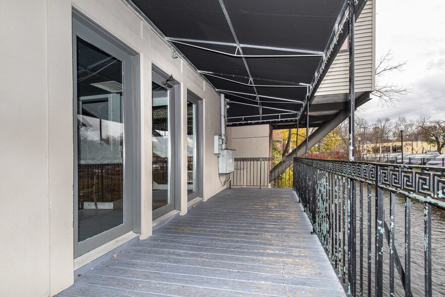 More Photos Of 32-34 Main St, Warwick Restaurant For Sale