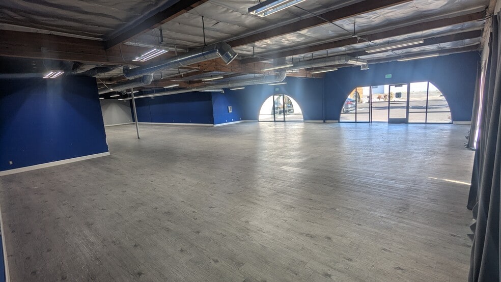 More Photos Of Morena Blvd, San Diego Freestanding For Lease