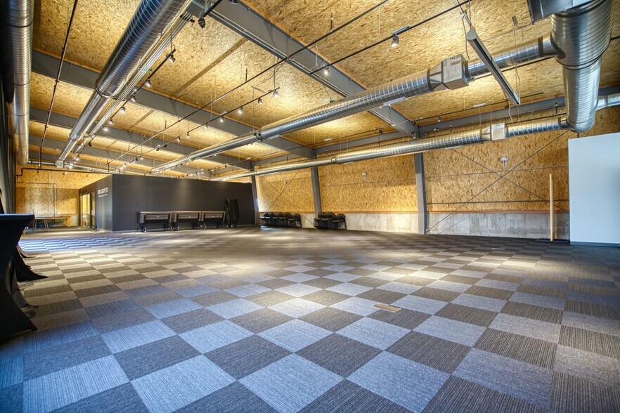 More Photos Of 101 S Taylor Ave, Louisville Warehouse For Lease