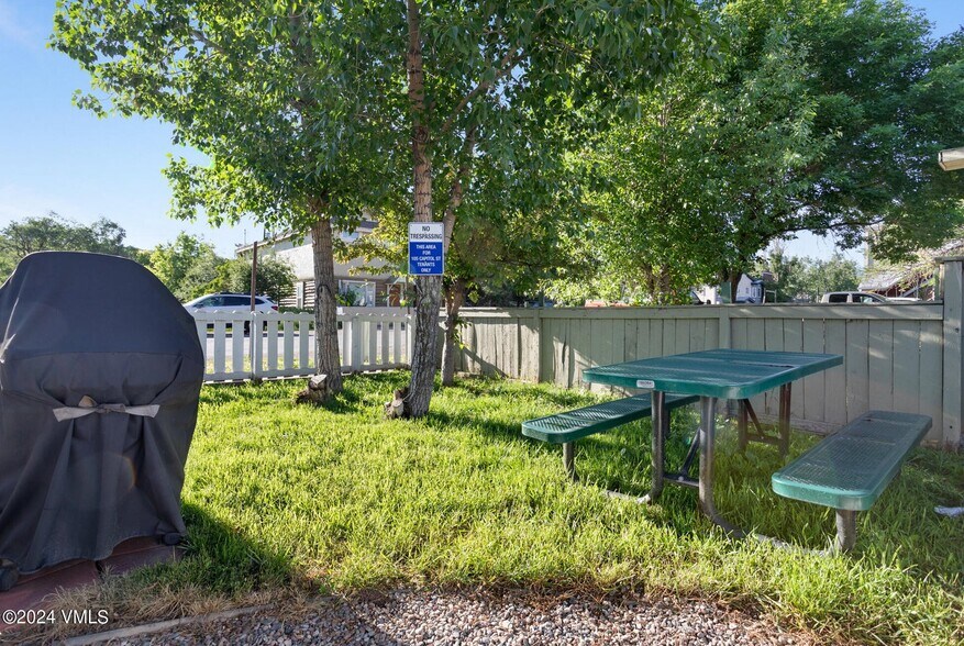 More Photos Of 105 Capitol St, Eagle Storefront Retail Residential For Sale