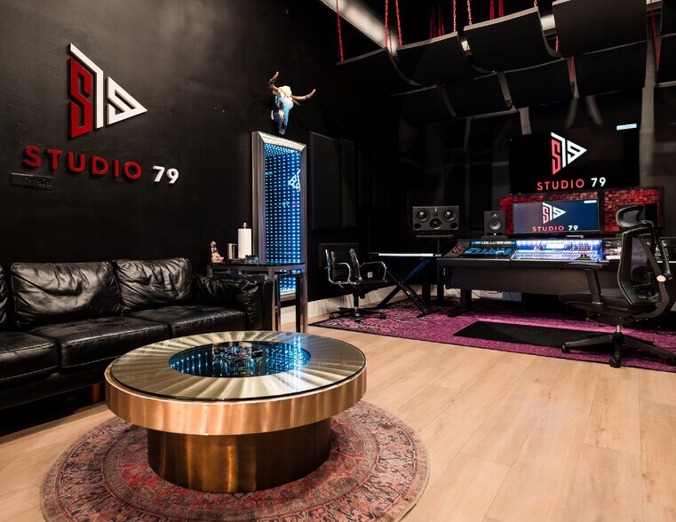 More Photos Of 170 NE 79th St, Miami Storefront For Sale