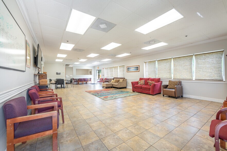 More Photos Of 3451-3463 W Midway Rd, Fort Pierce Rehabilitation Center For Sale