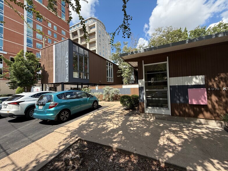 More Photos Of 4916 Kelvin Dr, Houston Coworking Space